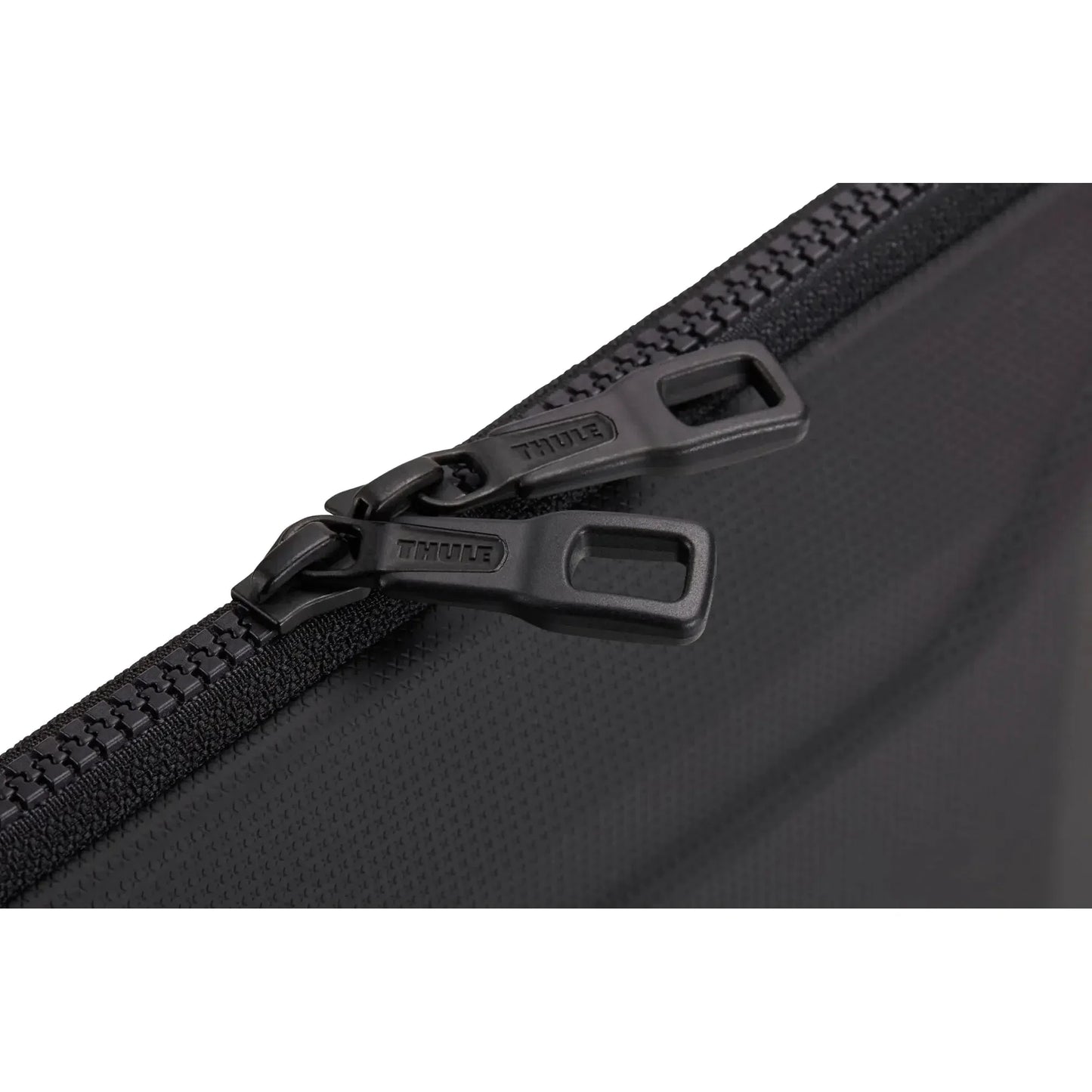 Thule Gauntlet Laptop Sleeve for Apple MacBook for 13" or 14"